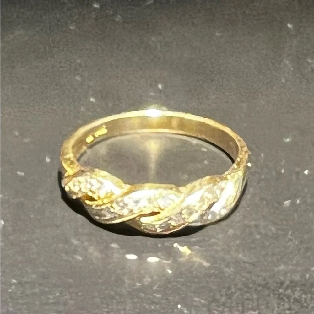 14K Diamonds Elegant Gold Braided Ring size 6.5-7 - Picture 2 of 10